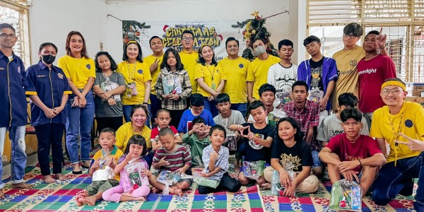 Semarak Nataru, YELLO Hotel Manggarai Gelar Kegiatan sosial di Panti Asuhan Griya Asih