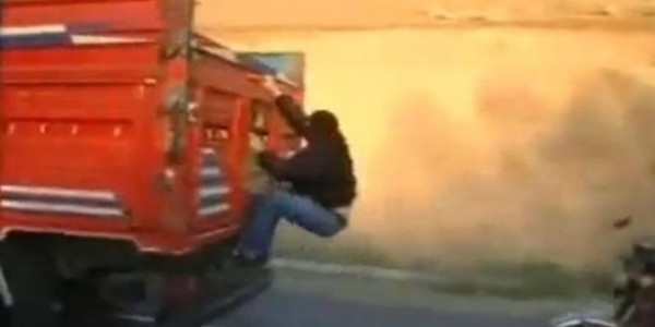 Resahkan Warga Koja, Tiga Pelaku Bajing Loncat Ditangkap Polisi