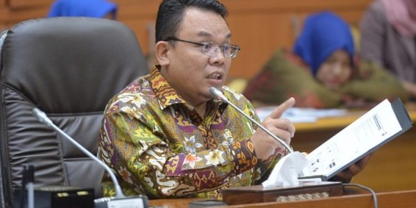 Saleh Desak Kemenkes Sediakan Vaksin Covid-19 untuk Anak