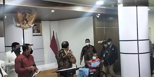 Tangkap Enembe, Firli Klaim KPK Dapat Dukungan dari Tokoh Papua
