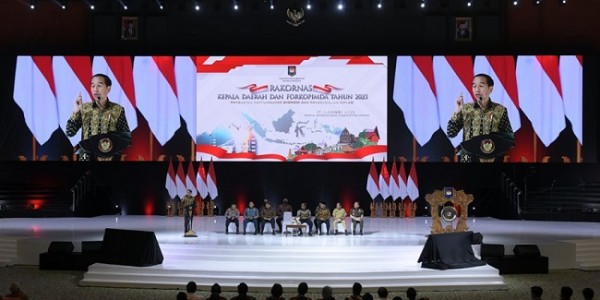 Kendalikan Inflasi, Presiden Jokowi Minta Jajaran Pantau Harga Barang dan Jasa