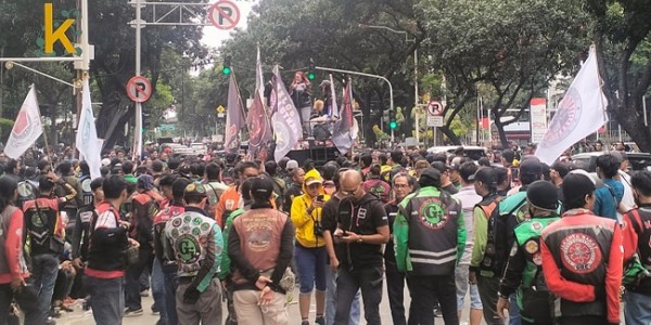 Ojol Geruduk DPRD DKI Jakarta, Tolak Kebijakan Jalan Berbayar