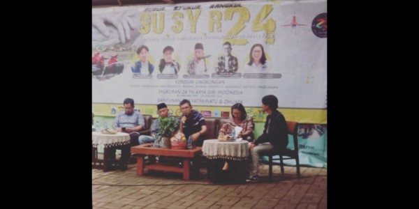 HUT Ke-24, Arya Giri Indonesia Gelar Susur Sungai Ciliwung, Diskusi Hingga Santunan Anak Yatim