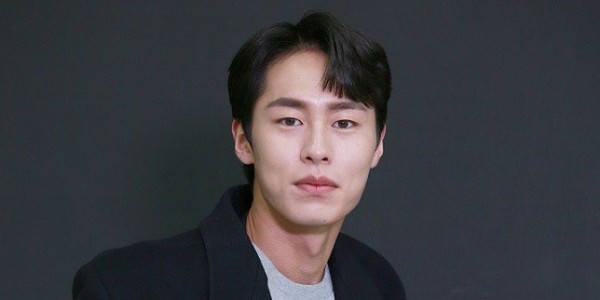 Lee Jae Wook Dalam Pembicaraan Bintangi Drama Fantasi Baru