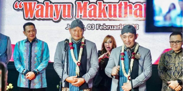 Ketua MPR RI Apresiasi Pagelaran Wayang Kulit 'Wahyu Makutharama' Sinergitas TNI-Polri