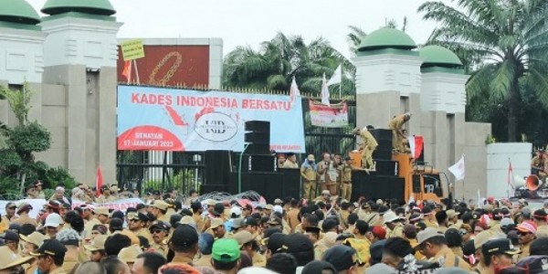 Riset Big Data: Mayoritas Netizen Tolak Perpanjangan Masa Jabatan Kepala Desa 