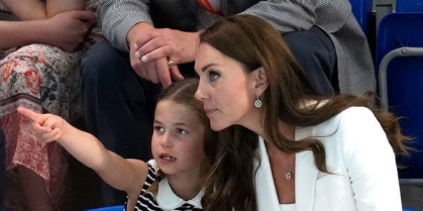 Kate Middleton Pernah Bawa Putri Charlotte ke Tempat Ini