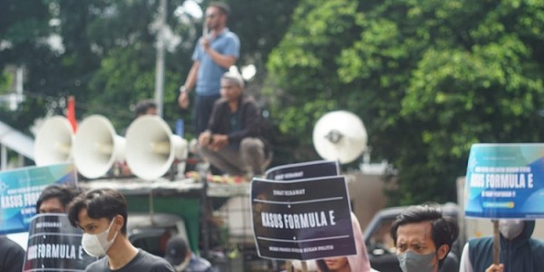 Aksi Teatrikal Jumat Keramat, SPK Desak Firli Cs Segera Naikkan Kasus Formula E ke Tahap Penyidikan