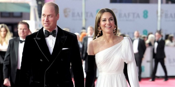 Kate Middleton Terlihat Tepok Pantat Pangeran William di Karpet Merah Bafta