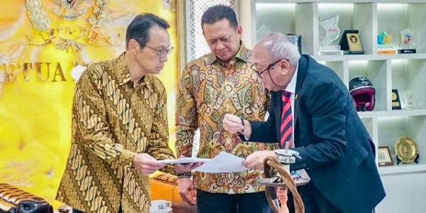 Terima Dubes Jepang, Ketua MPR RI Ajak Kembangkan Sport Automotive Diplomatic 