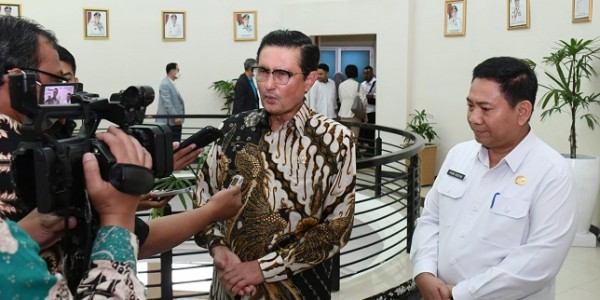 Dialog Sama Pj Gubernur Gorontalo, Fadel Muhammad Bahas Wacana Kawasan Pangan Nasional dan Bandara Nani Wartabone