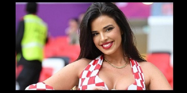 Ivana Knoll Panaskan Kisah Instagram Terbarunya yang Bikin Ngiler Para Pria
