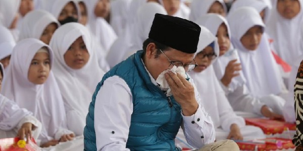 Cak Imin Titikkan Air Mata saat Didoakan Ribuan Santri Istana Yatim