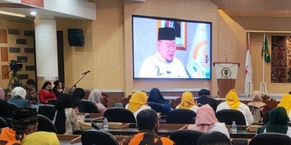 Jaga Pertumbuhan Ekonomi, Pemda Harus Padukan Politik Kebijakan dan Politik Anggaran 