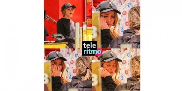 Mengapa Shakira menangis di New York? 