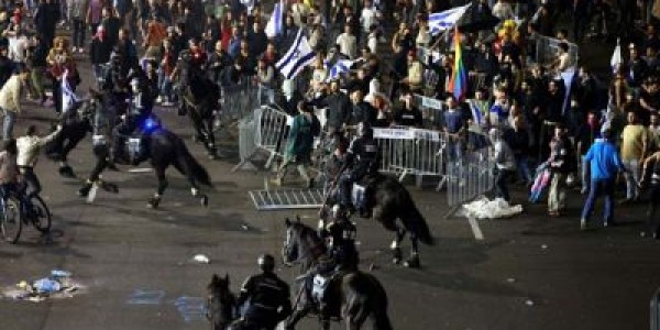 Israel Makin Kacau, Bandara Ditutup, Aksi Mogok Umum Melanda