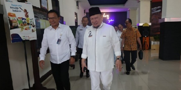 Kunjungi Bulog Jatim, Ketua DPD RI Cek Kesiapan Distribusi Beras Jelang Lebaran