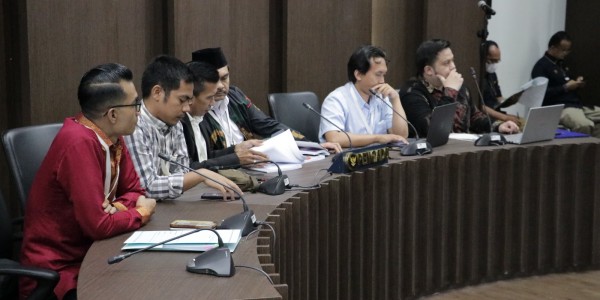 DKPP Berhentikan Kasubbag Teknis KPU Kep. Sangihe Terkait Verfak Parpol