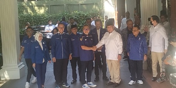 Tiba di Kertanegara, Ketum PAN dan Jajaran Disambut Prabowo