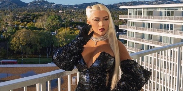 Christina Aguilera Renungkan Seksualisasinya di Masa Lalu 