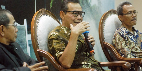 Dialektika Demokrasi  "Menjaga Stabilitas Harga Pangan Jelang Lebaran 2023"