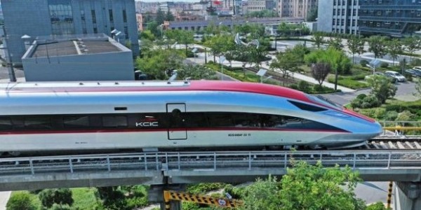 Bunga Pinjaman Proyek Kereta Cepat Bengkak, DPR: Harus Ada yang Bertanggung Jawab