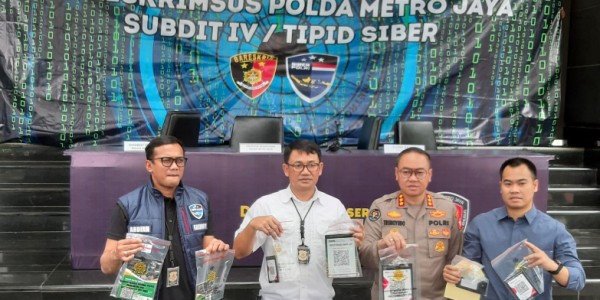 Pelaku Penempel QRIS Palsu Ternyata Telah Beraksi di Puluhan Lokasi Ini