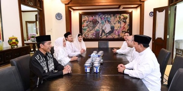 Prabowo Sebut Tak Ada Pembicaraan Politis dengan Jokowi