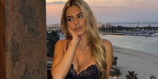 Nantikan Musim Panas, Maria Guardiola Posting Foto Berpakaian Bikini di Akun Instagramnya  