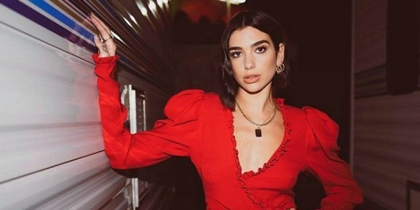 Dua Lipa Resmi umumkan Kekasih Barunya 