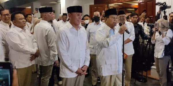 Iwan Bule Diisukan Maju Pilgub Jabar, Prabowo: Pantas Gak? Kader Gerindra: Pantaas!