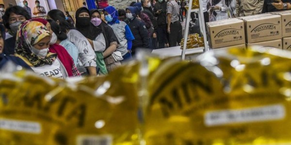 Atasi Kisruh Minyak Goreng, Pemerintah Jangan Saling Lempar Tanggung Jawab