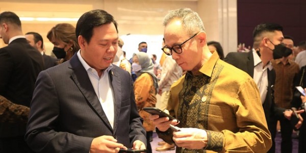 OJK Sebut Era Dana Murah dan Mudah Sudah Berakhir, Sultan Harap Tak Berpengaruh Pada Bunga KUR 