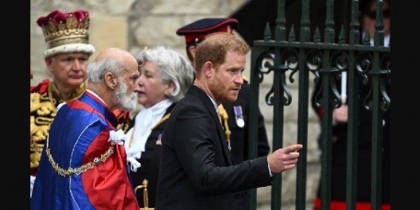 Pangeran Harry Hanya 30 Menit di Istana Buckingham Sebelum ke LA