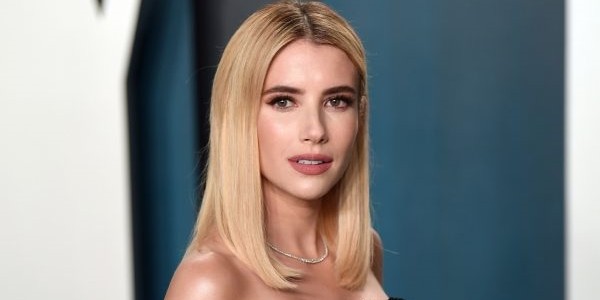 Emma Roberts Akan Membintangi Komedi 'Hot Mess'