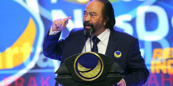 Daftar ke KPU, Surya Paloh Targetkan 100 Kursi Parlemen