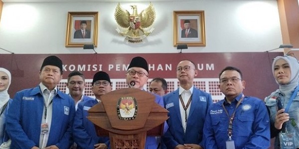 PAN Daftarkan 580 Bacaleg ke KPU, Banyak dari Kalangan Artis