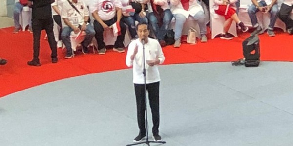 Jokowi Sebut Kriteria Presiden Selanjutnya Pemberani, Relawan: Prabowo 