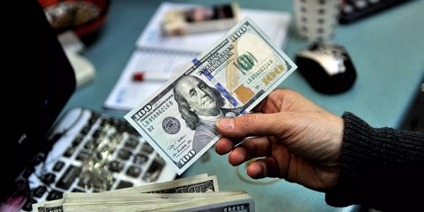 Irak Larang Transaksi Gunakan Dolar, Dianggap Sebagai Kejahatan