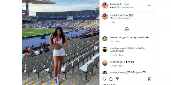 Nonton Liga Champions, Ivana Knoll Kenakan Pakaian Seksi