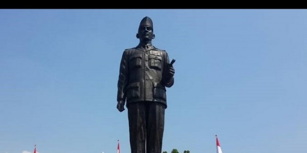 Rusia Bakal Bangun Patung Soekarno di Moskow