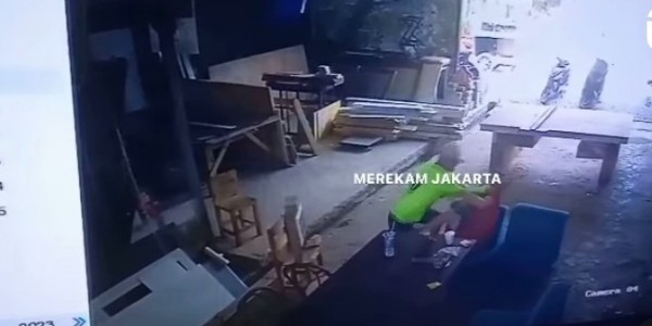 Penganiayaan di Pancoran Buntu 2 Viral, Korban Dihantam Batu Bata, Pelaku Diburu
