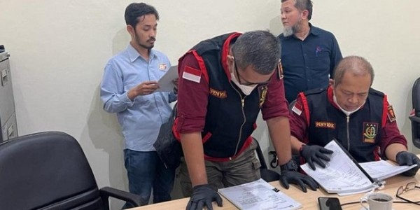 Rugikan Negara Rp100 Miliar, Eks Petinggi PT Bukit Asam Ditetapkan Jadi Tersangka 