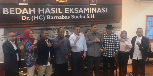 Pakar Hukum dan Akademisi Bedah Hasil Eksaminasi Kasus Barnabas Suebu