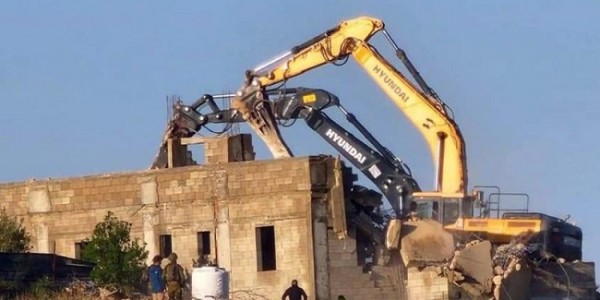 Militer Israel Serang Nablus di Tepi BArat dan Hancurkan Rumah Tawanan Palestina