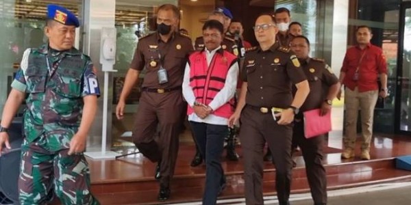 Johnny G Plate Didakwa Terima Rp17 Miliar dari Proyek BTS Kominfo