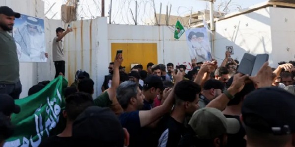 Buntut Pembakaran Al Quran, Kedubes Swedia di Irak Diserbu Massa