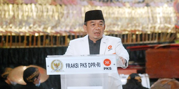Jazuli Juwaini Kutuk Keras Pembakaran Al-Qur’an di Swedia