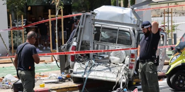 Tujuh Orang Terluka Akibat Serangan Tabrak Mobil dan Penikaman di Tel Aviv