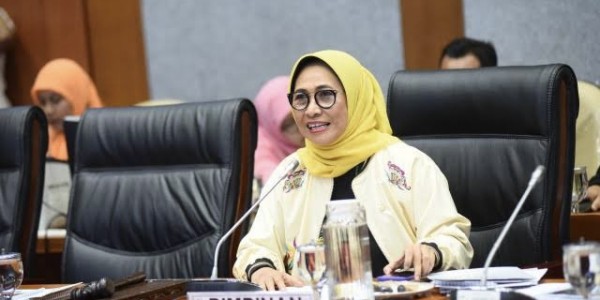 Hetifah Minta Kemenbudristek Pikirkan Kesenjangan Pendidikan Formal dan Non Formal